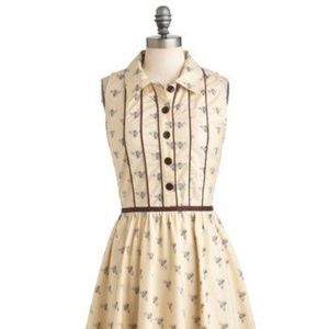 Modcloth Retrolicious Summer Dress in Bees!